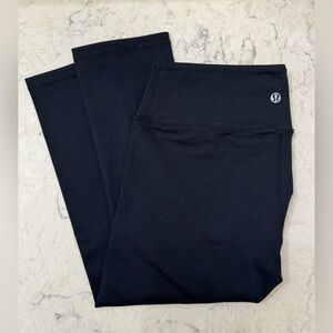 LuluLemon Cropped Black Leggings